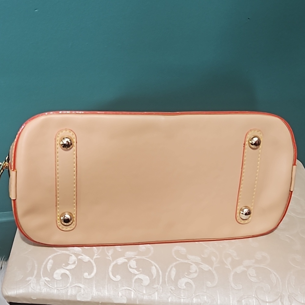 FASHION BAGS - Picture 7 of 12